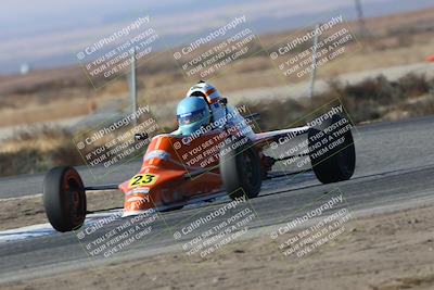 media/Nov-17-2024-CalClub SCCA (Sun) [[5252d9c58e]]/Group 5/Qual (Star Mazda Entrance)/